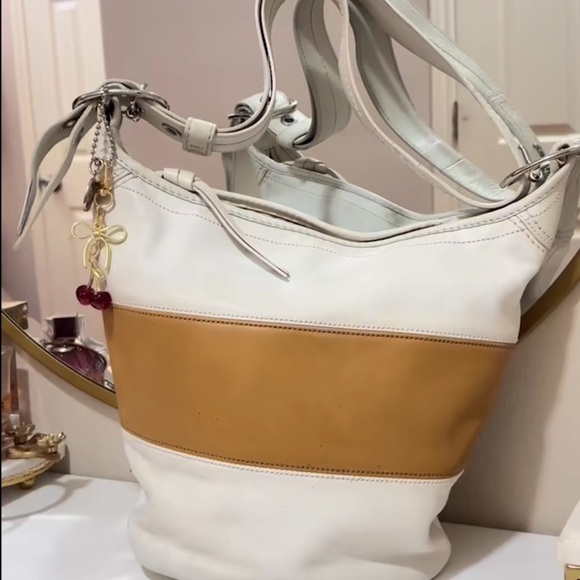 <3SOLD<3 - Picture 1 of 4